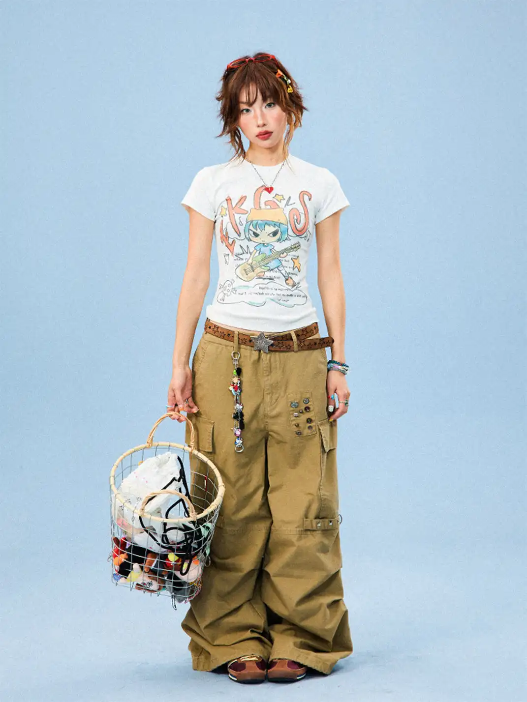 YOUNG STAGE | Cartoon Graffiti Regular Shoulder T-Shirt