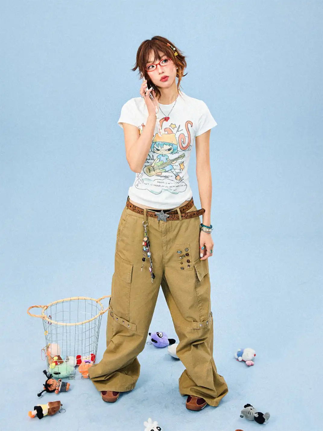 YOUNG STAGE | Cartoon Graffiti Regular Shoulder T-Shirt