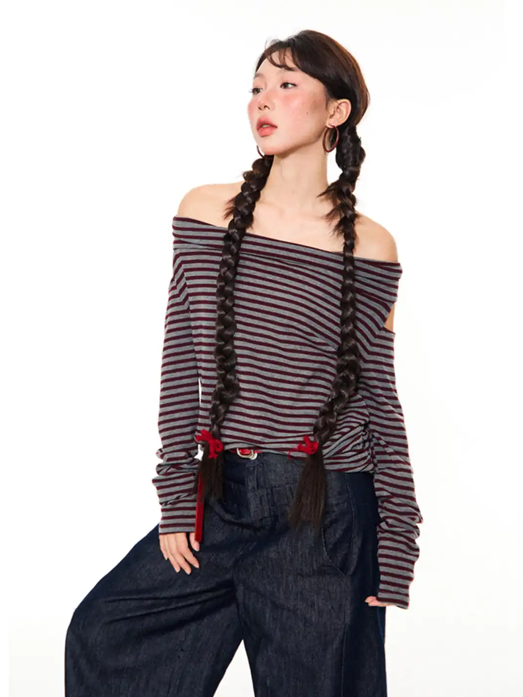 YOUNG STAGE | Off-Shoulder Striped Halter Camisole