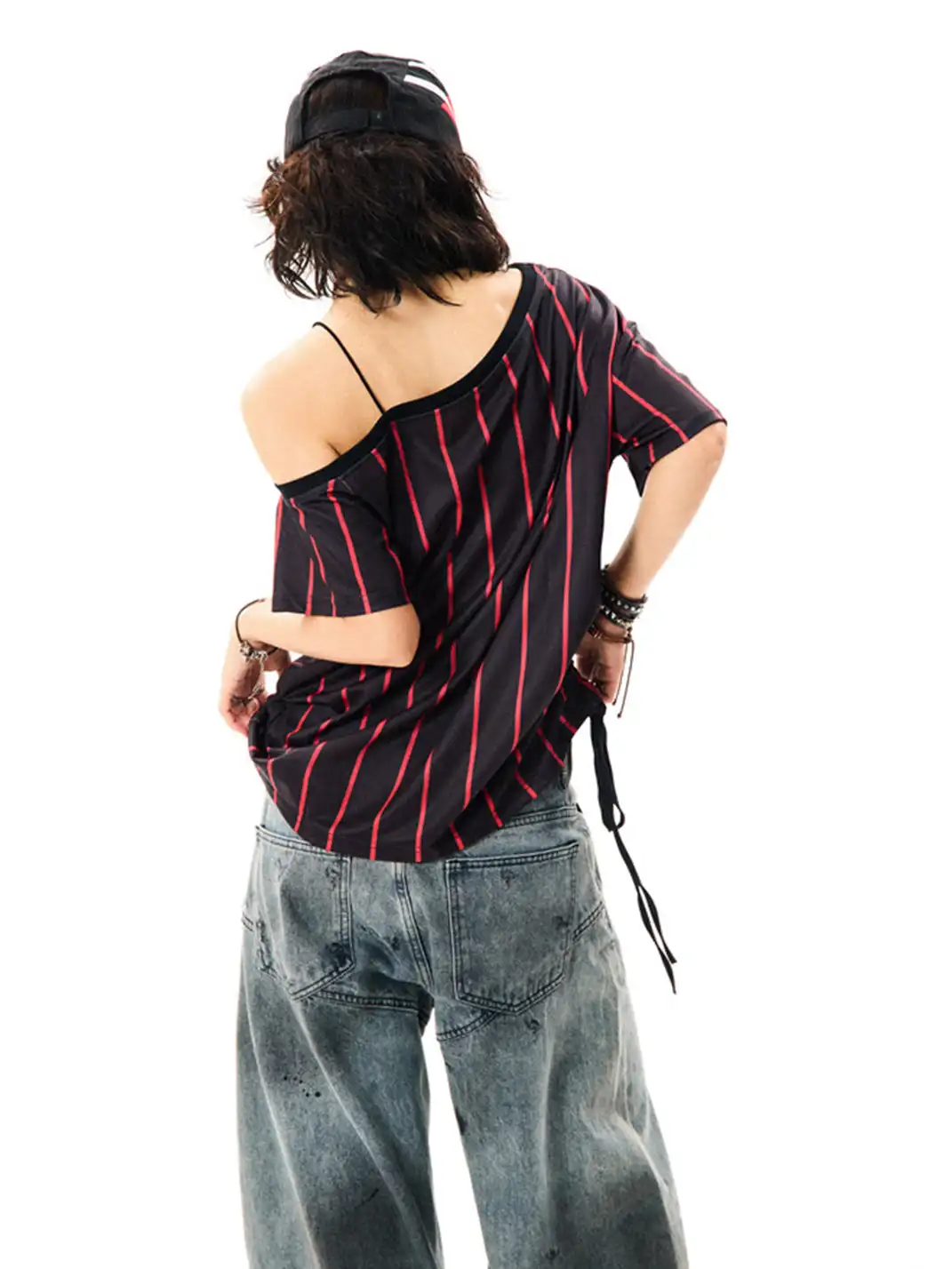 YOUNG STAGE | Letter Embroidered Striped One-Shoulder T-Shirt
