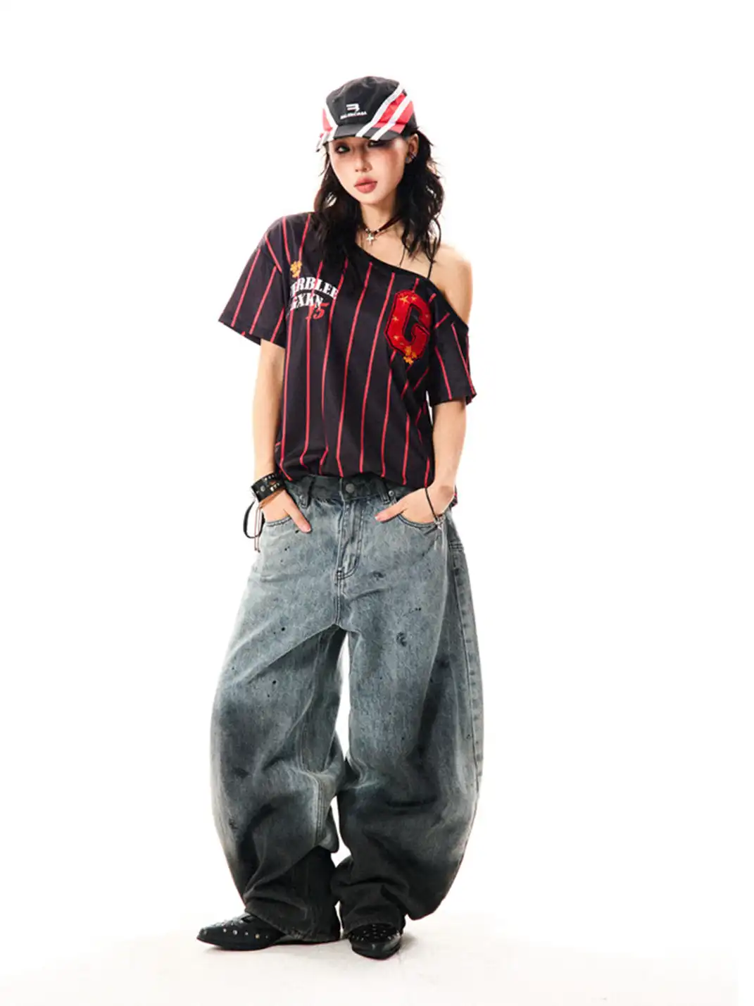 YOUNG STAGE | Letter Embroidered Striped One-Shoulder T-Shirt