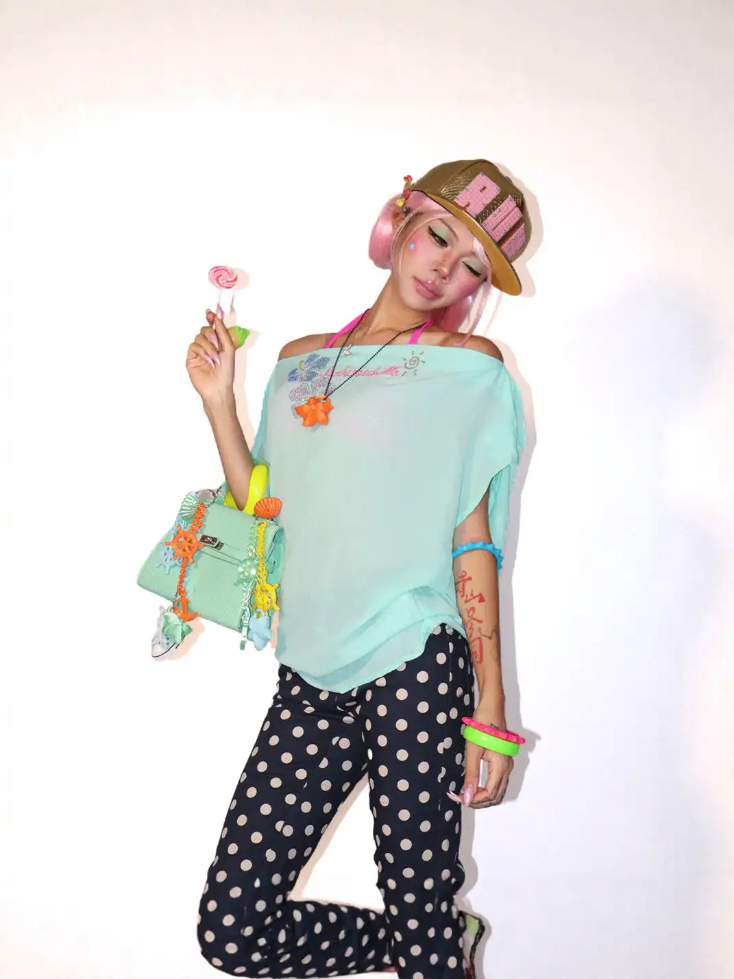 Her366 | Off-Shoulder Rhinestone T-Shirt