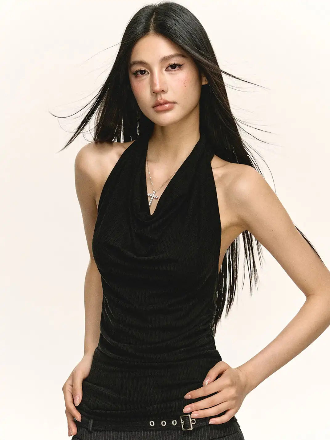 ARISEISM | Slim Designed Halter Tank Top