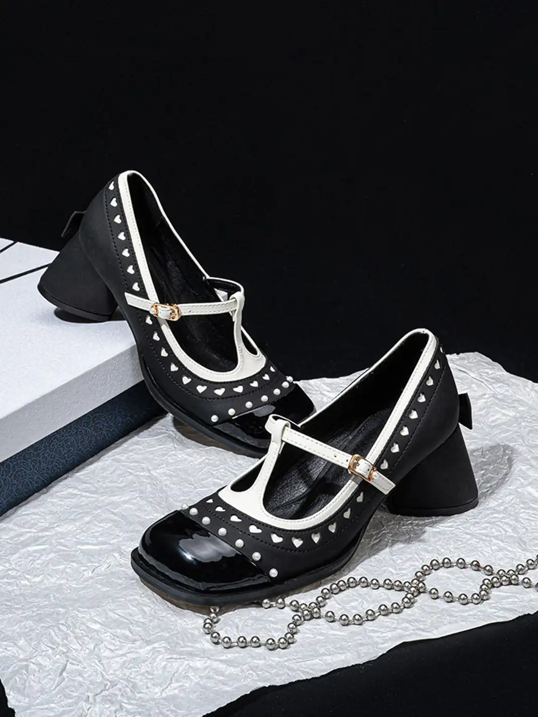 SISTER CURIE | Square Toe Heart Pattern Mary Jane Shoes