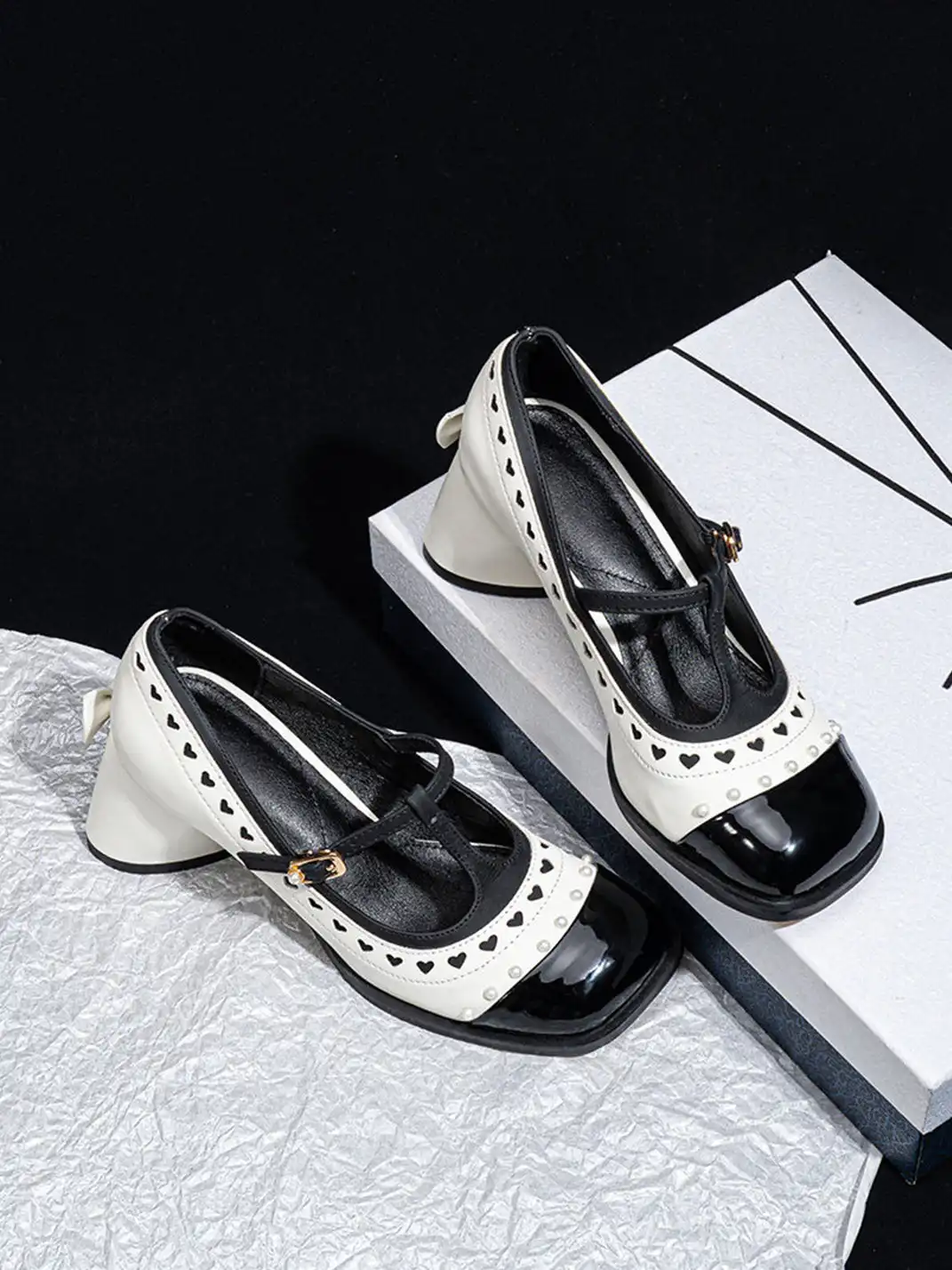SISTER CURIE | Square Toe Heart Pattern Mary Jane Shoes