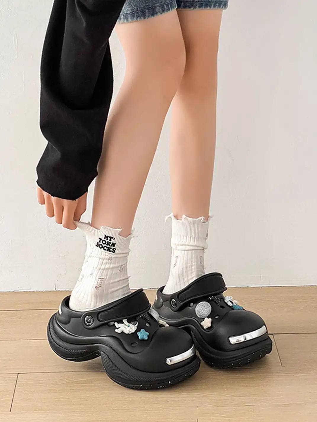 Tigerhead | Chunky Sole Round Toe Clog Slippers