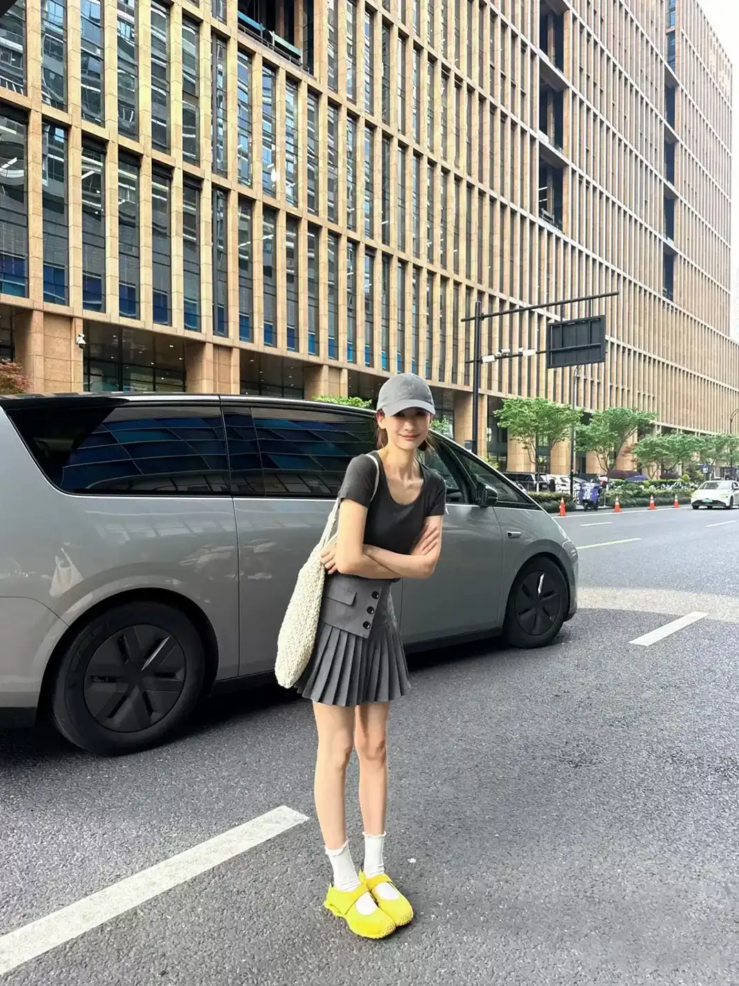 H8 | Air Cushion Velcro Ballet Flats