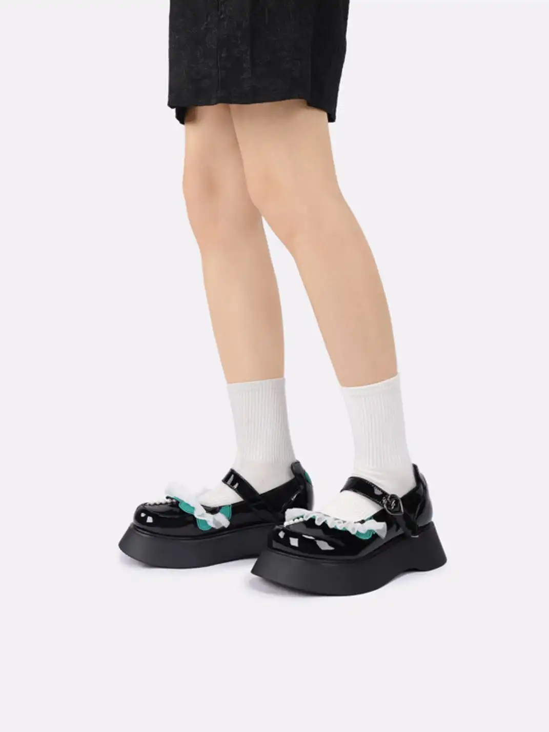 Yeah Hot | Patent Leather Strap Platform Mary Janes