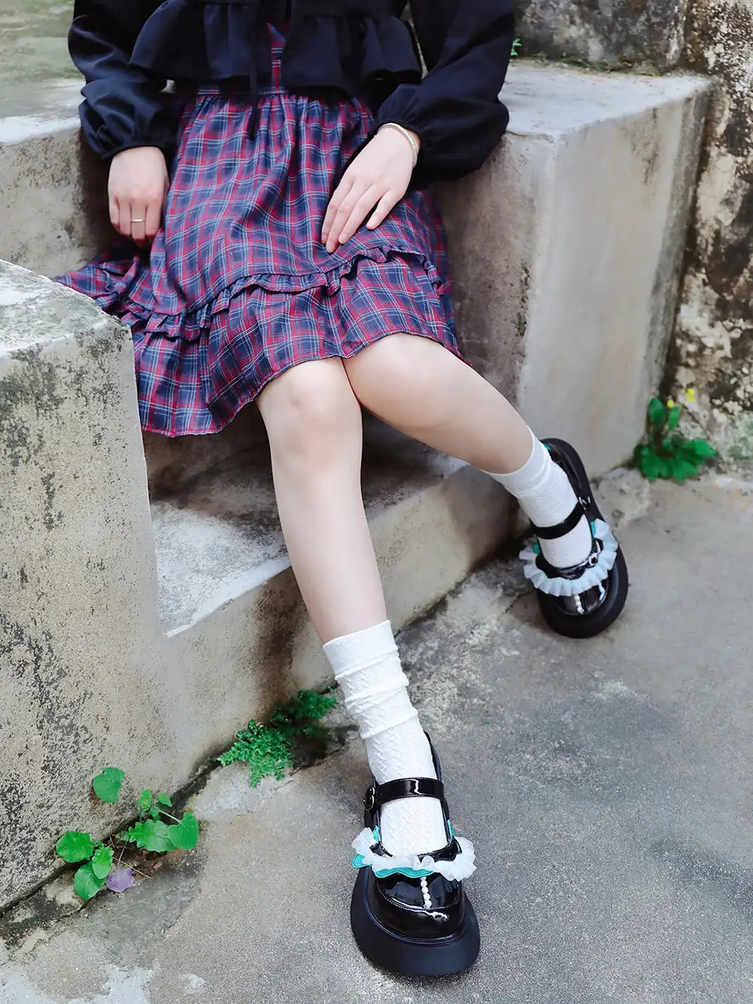 Yeah Hot | Patent Leather Strap Platform Mary Janes