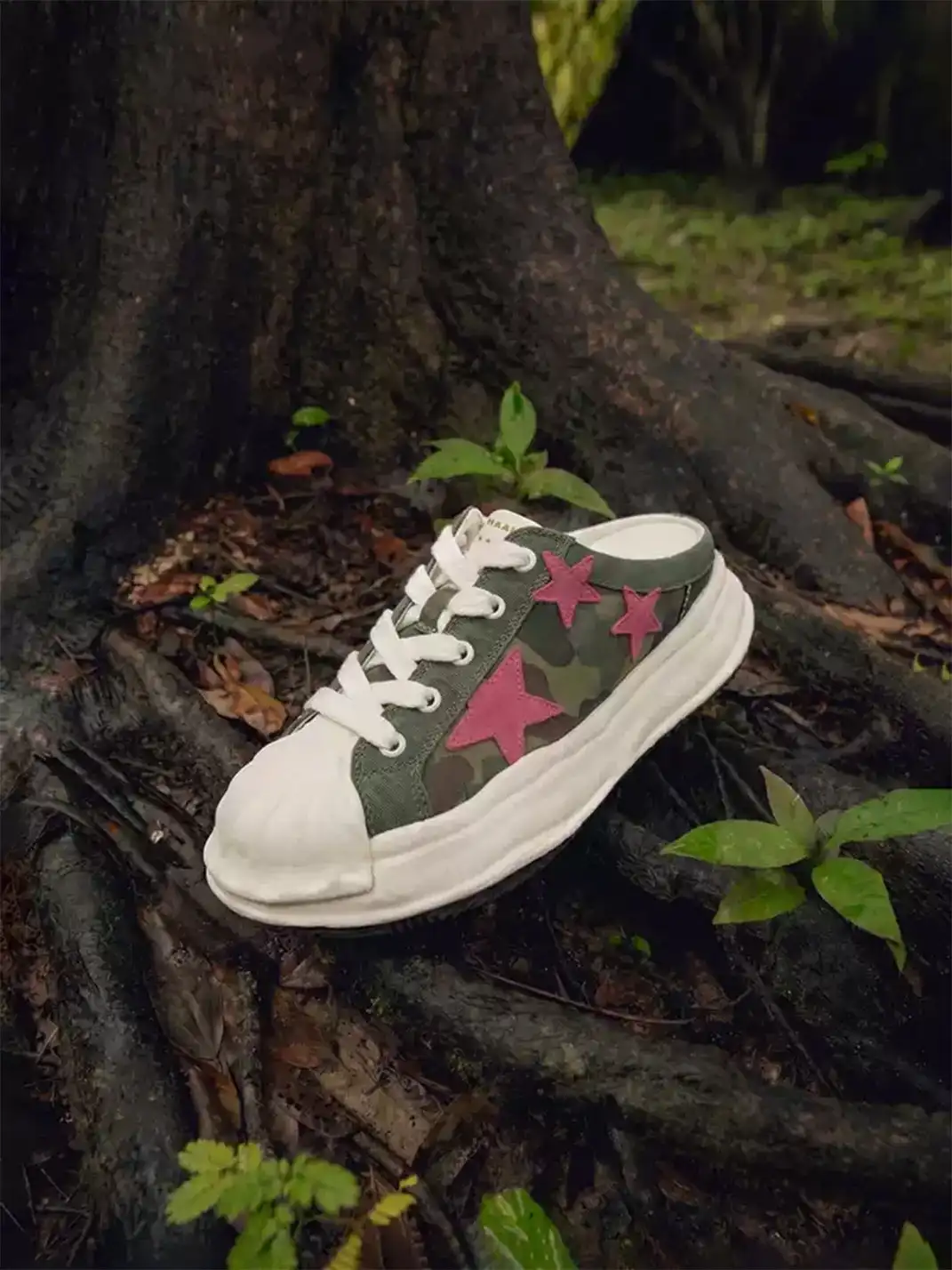 KAALIXTO | Camouflage Shell Toe Star Detail Slip-On Mule Sneakers