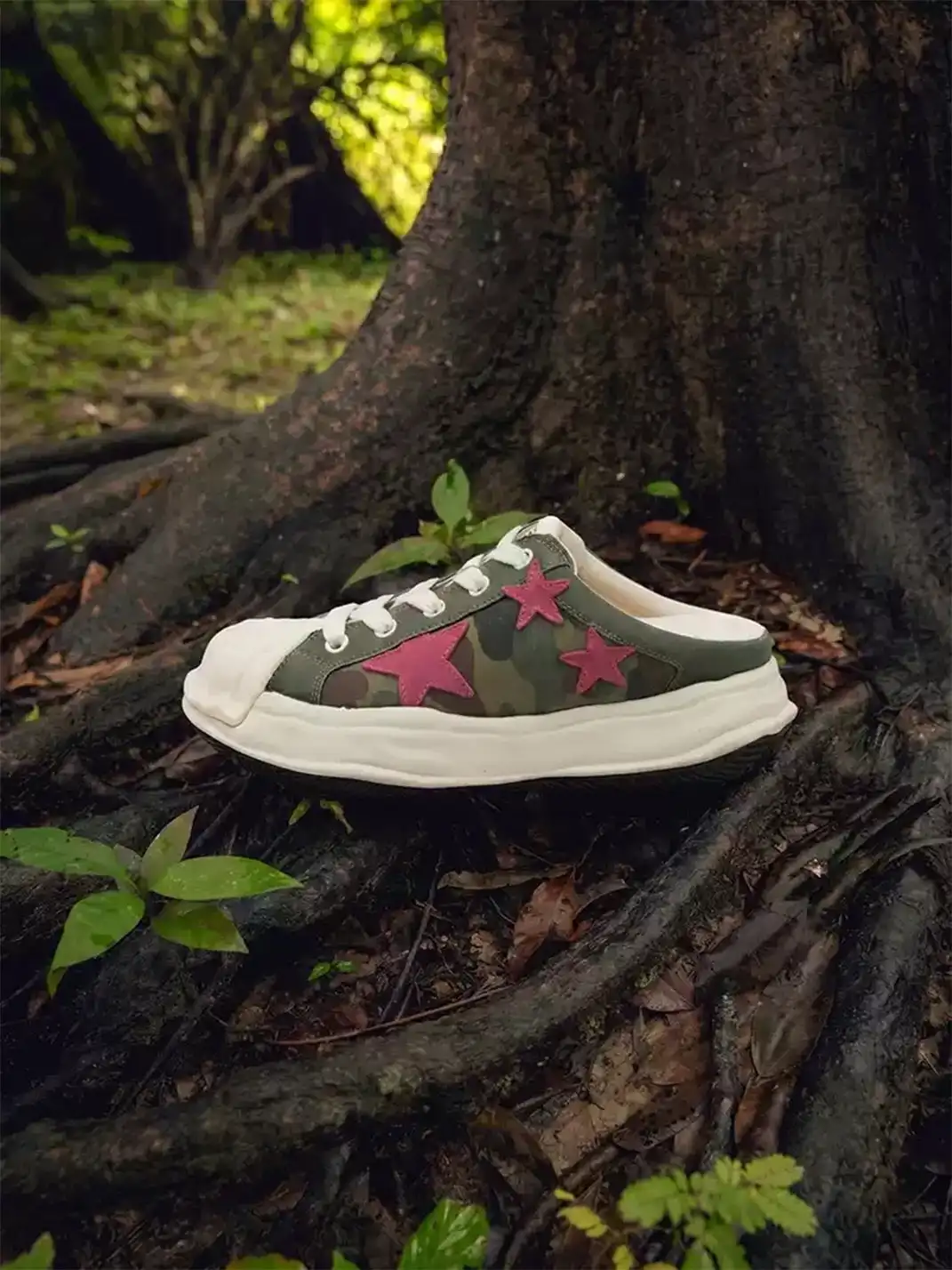 KAALIXTO | Camouflage Shell Toe Star Detail Slip-On Mule Sneakers