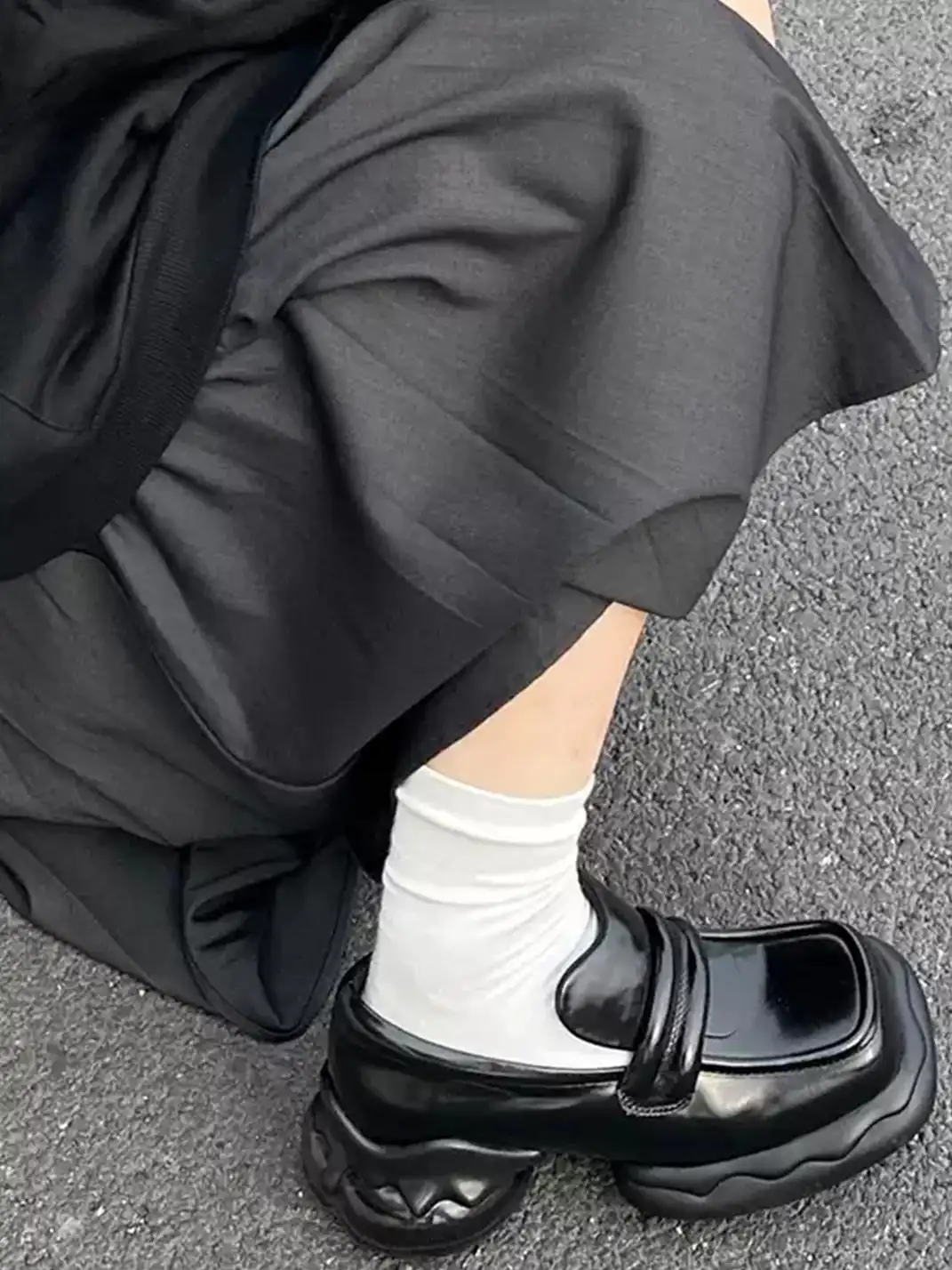 HH | Square Toe Wavy Platform Loafers
