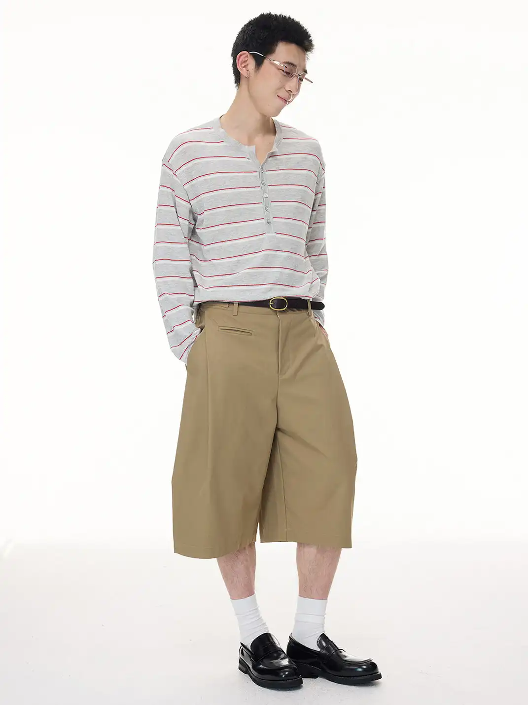 BOTANICA | Three-Dimensional Cut Double-Pleated Cropped Trousers