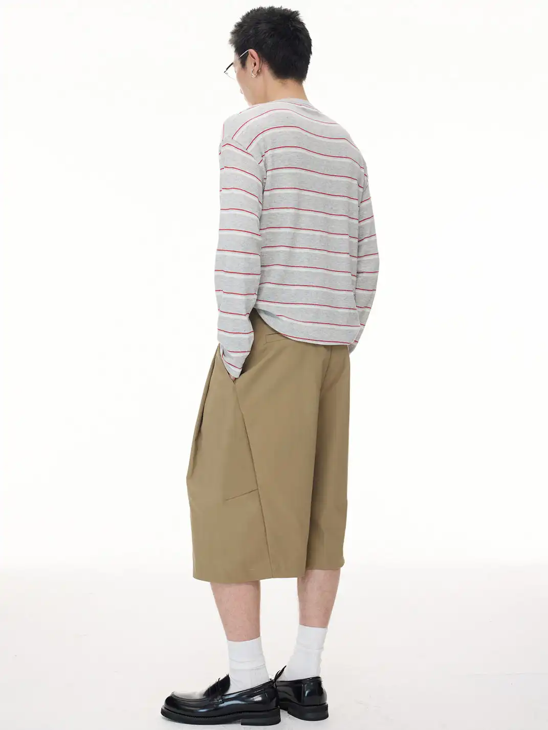 BOTANICA | Three-Dimensional Cut Double-Pleated Cropped Trousers