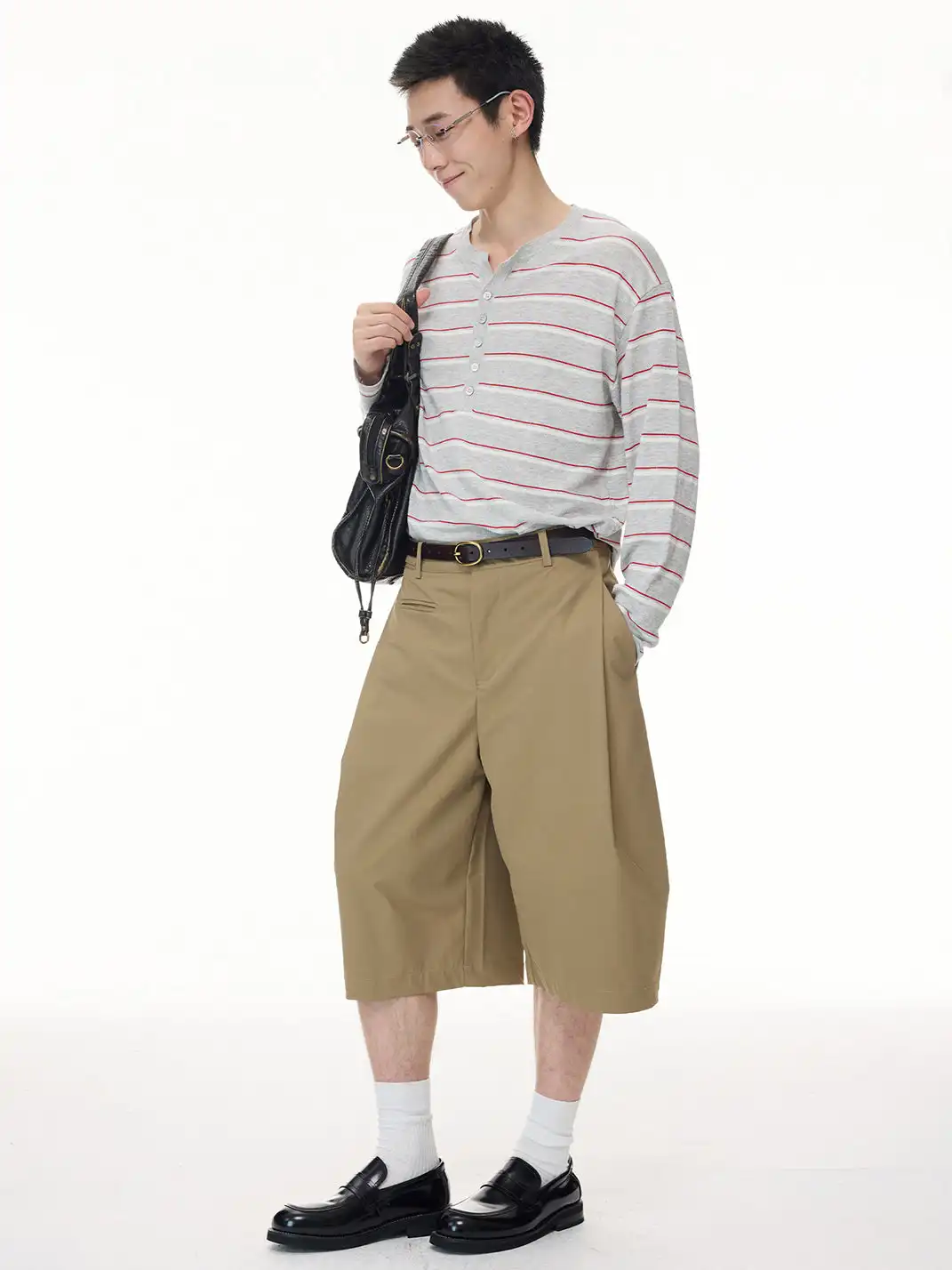 BOTANICA | Three-Dimensional Cut Double-Pleated Cropped Trousers