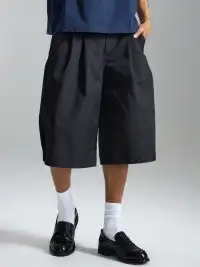 StreetEssentials | Curved Silhouette Pleated Casual Cropped Trousers