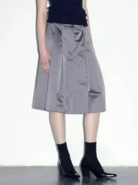 Short Wave | Glossy Satin Silhouette Pleated Cropped Pants