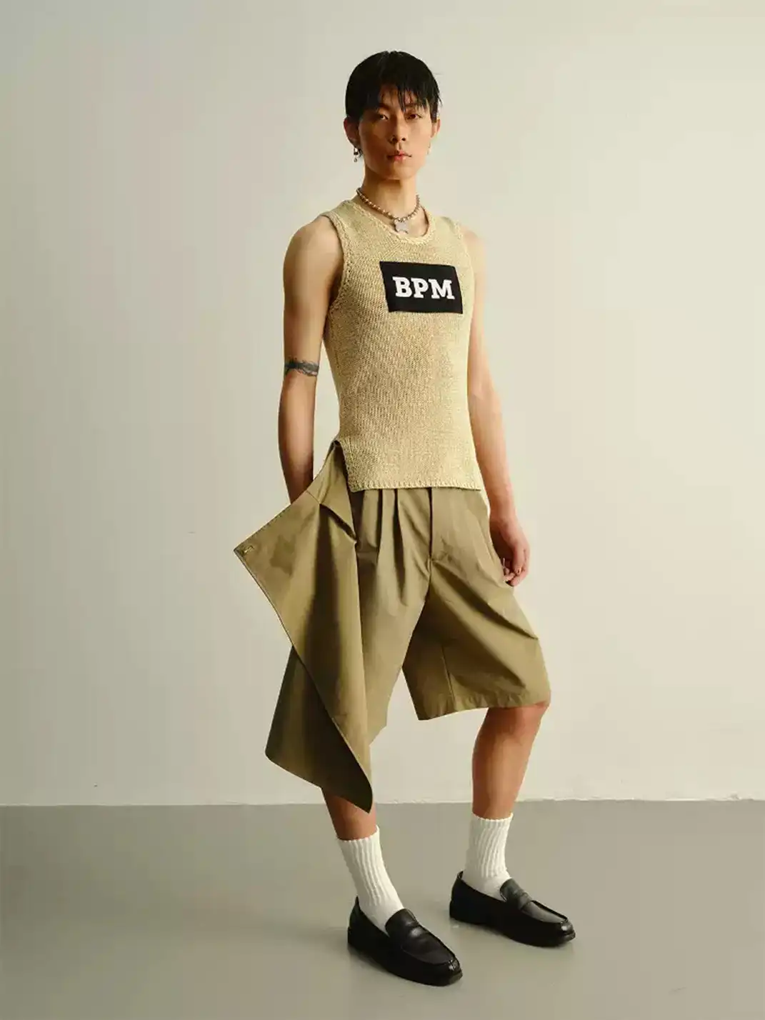 KADAKADA | Multi-Pressed Pleated Wide Leg Shorts