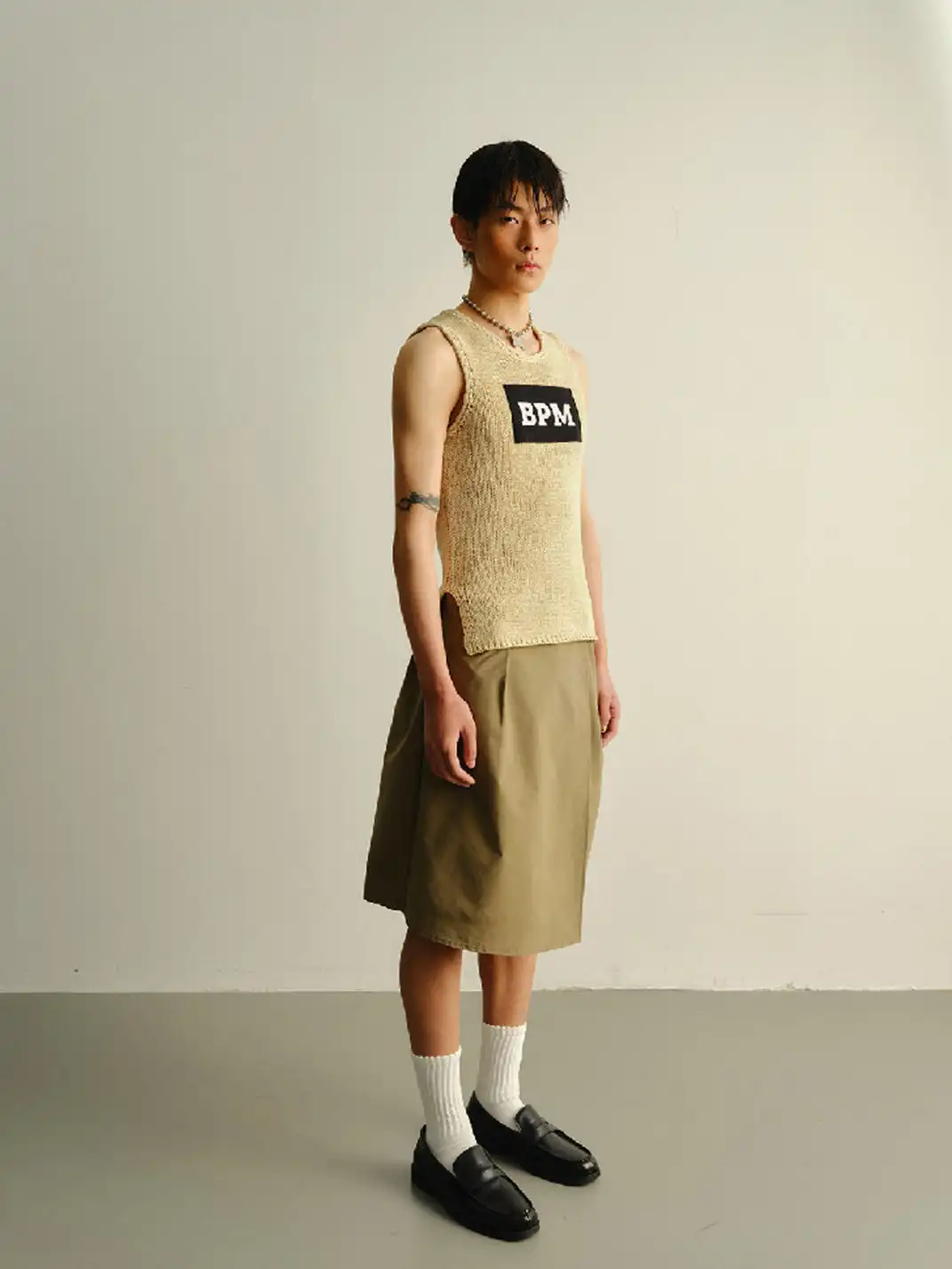 KADAKADA | Multi-Pressed Pleated Wide Leg Shorts