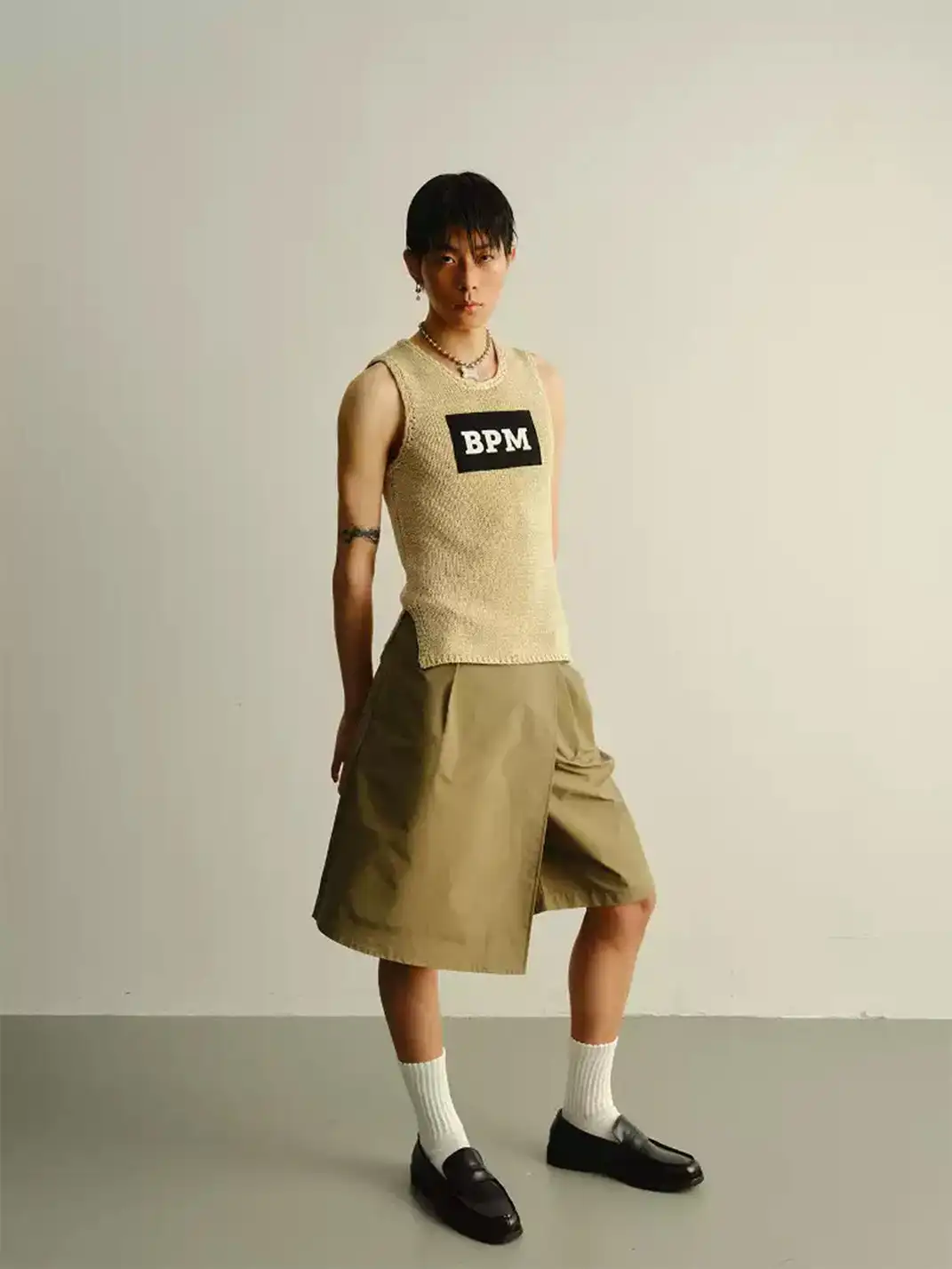 KADAKADA | Multi-Pressed Pleated Wide Leg Shorts