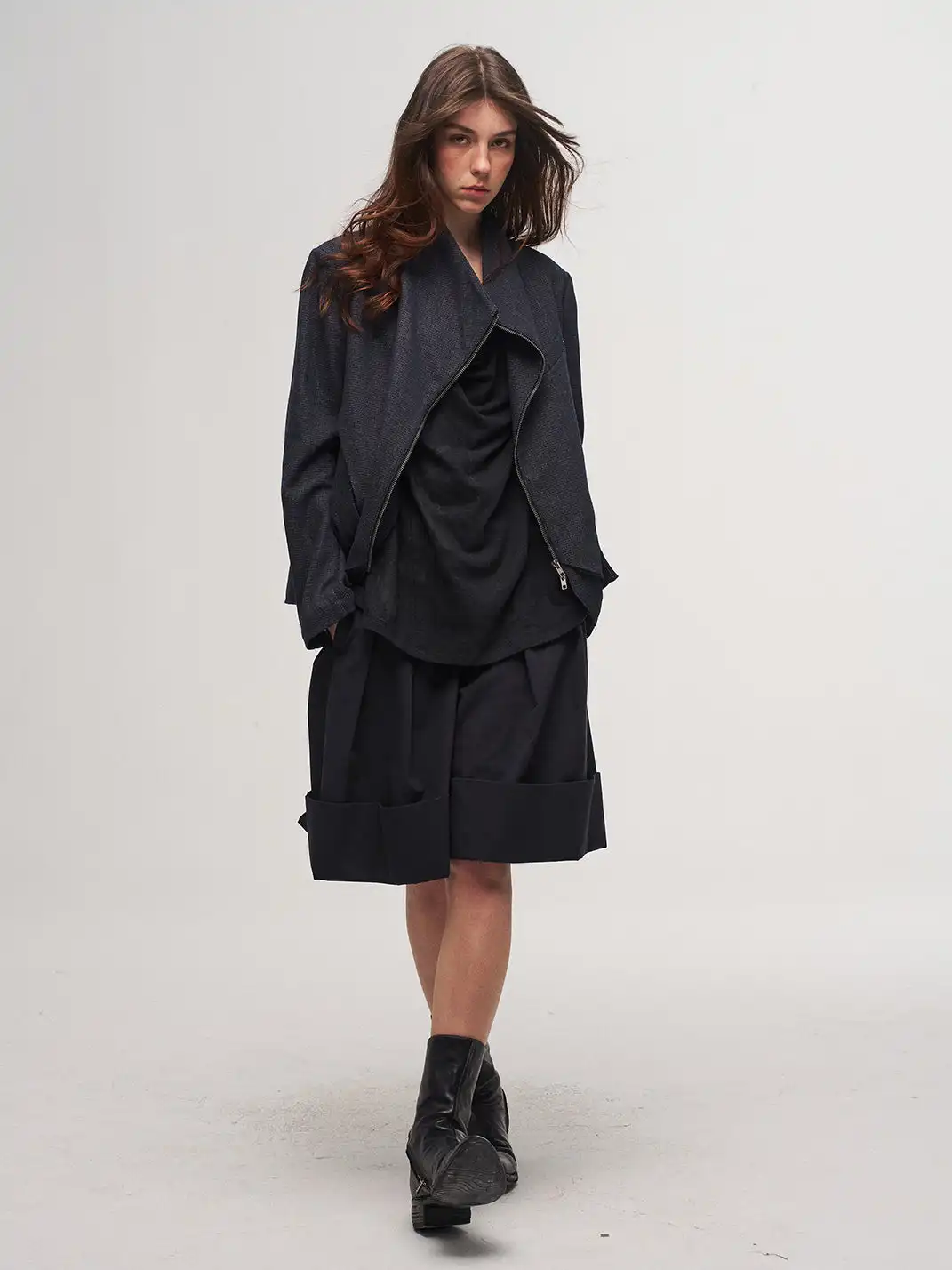INN | Loose Casual Cuffed Shorts-Dark Blue