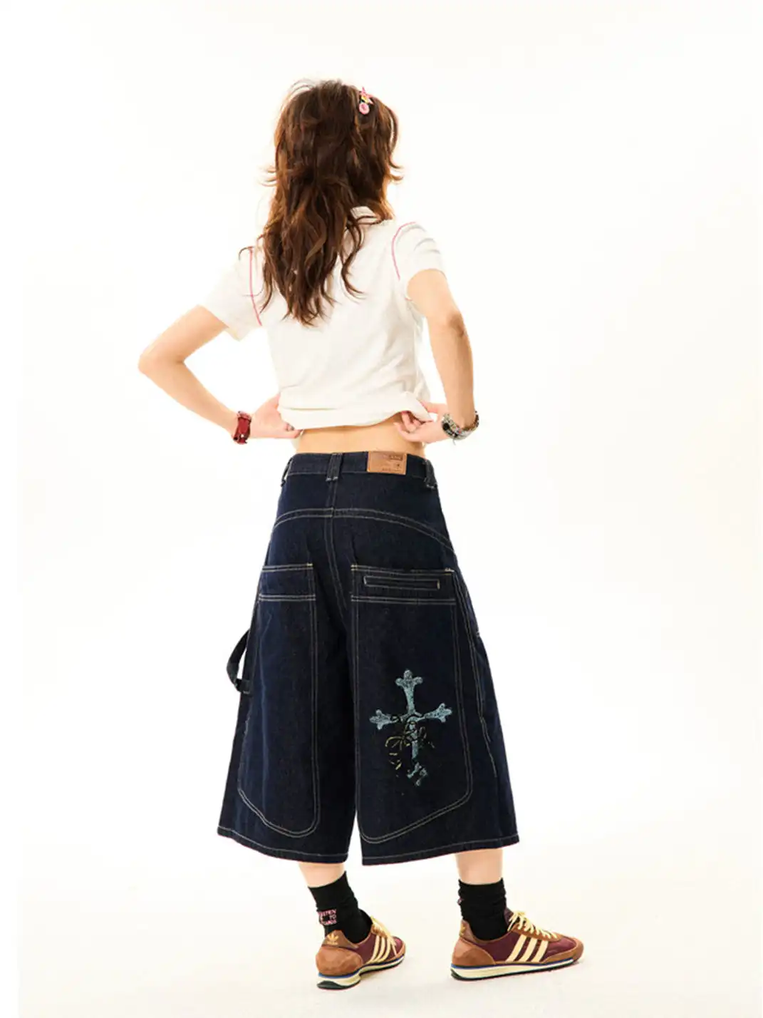 YOUNG STAGE | Cross Print Denim Cropped Capri Pants