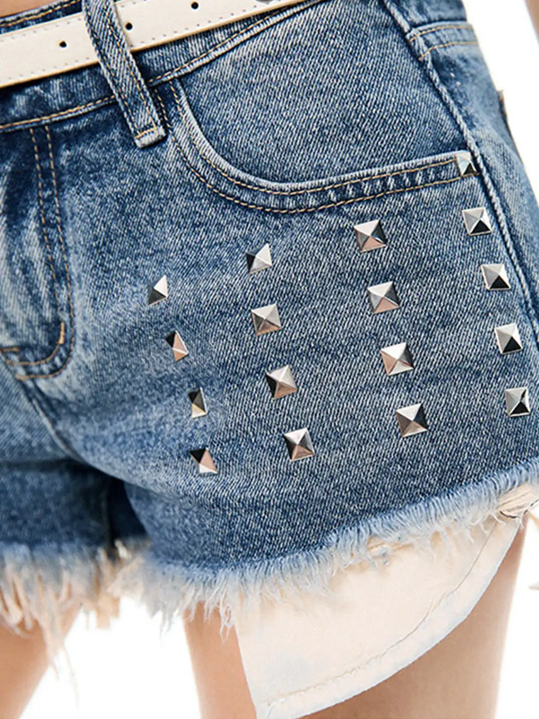 YOUNG STAGE | Distressed Rivet Fringe Denim Shorts