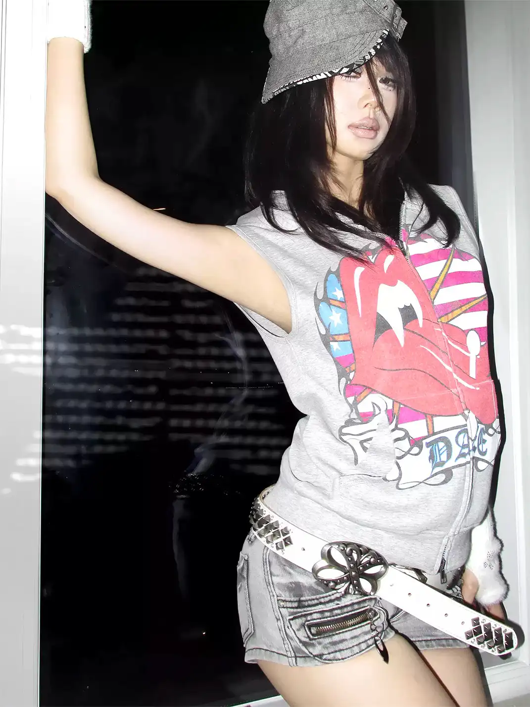 noEmosen | Spoof Tongue Stud Print Hooded Tank Top