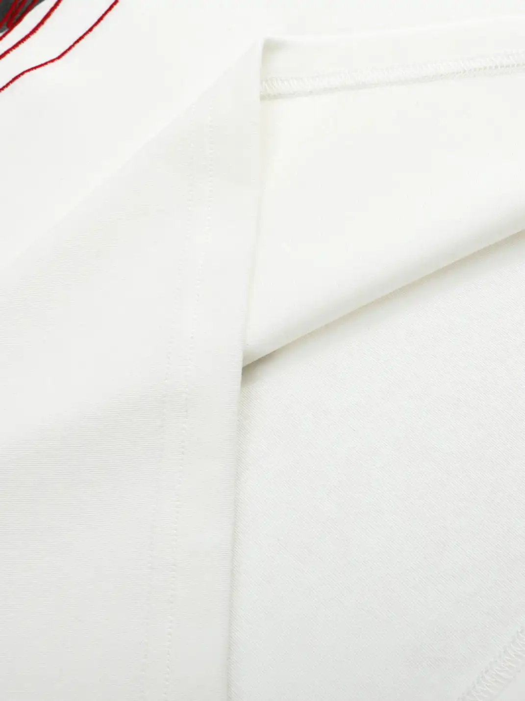 noEmosen | Portrait Embroidered Shoulder T-Shirt