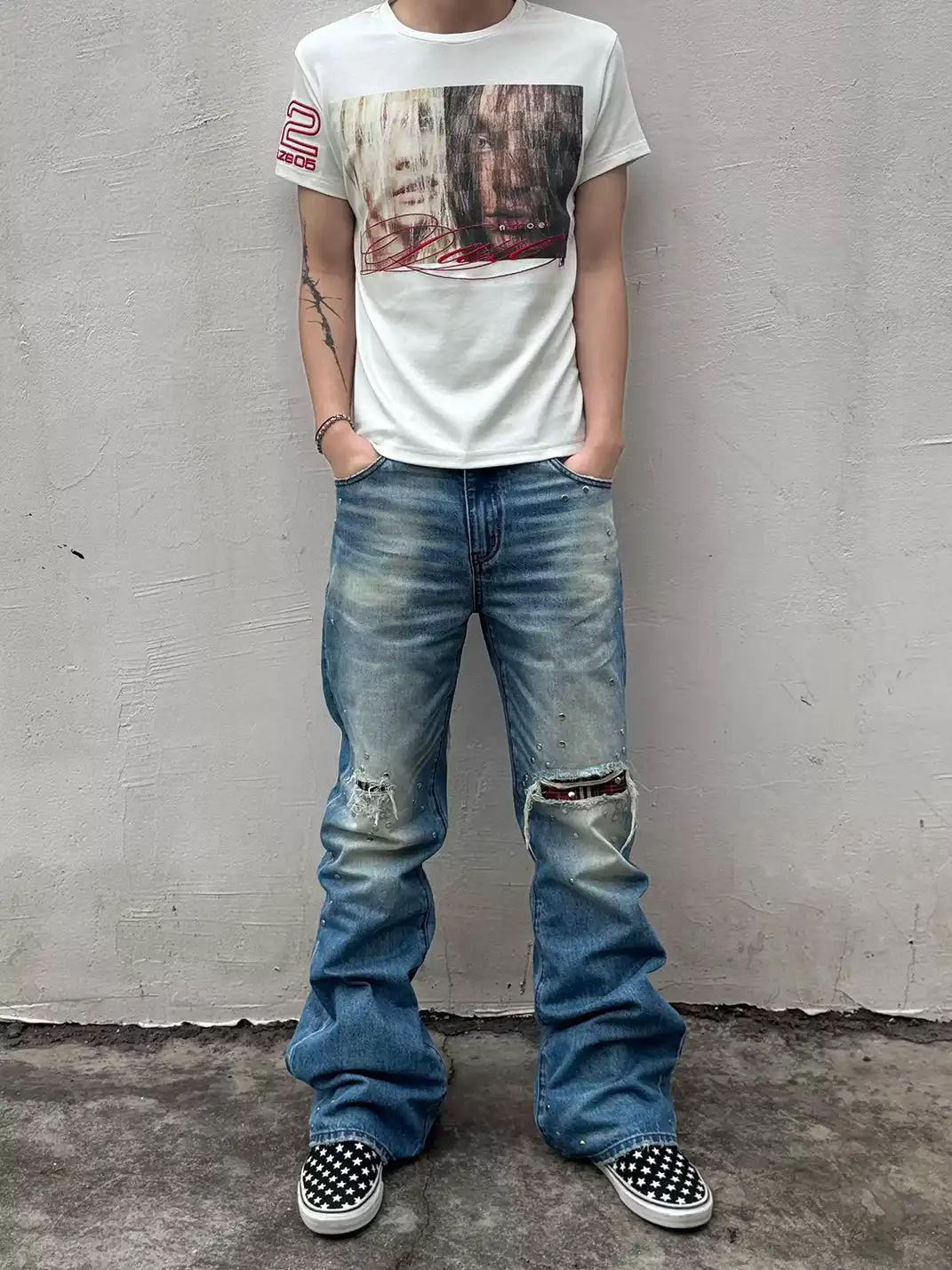 noEmosen | Portrait Embroidered Shoulder T-Shirt