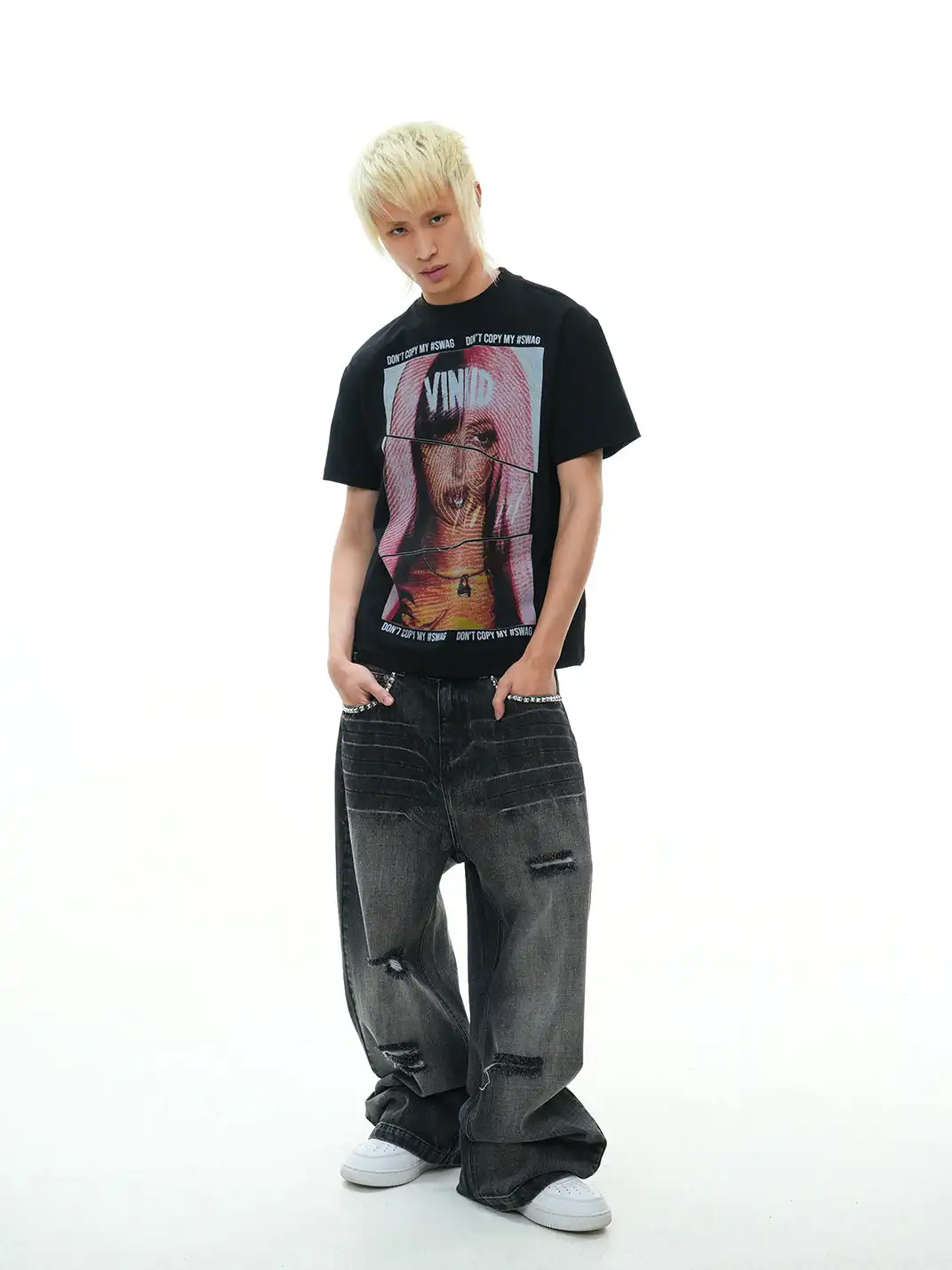Vinkid | Portrait Poster Print T-Shirt
