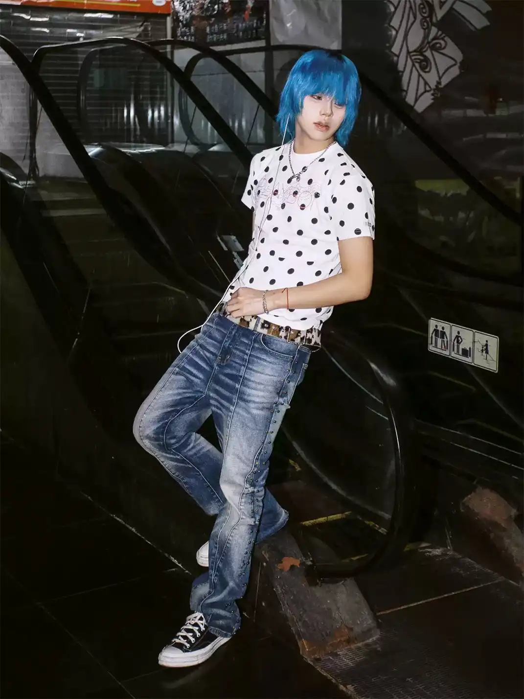 Vinkid | Side Rivet Deconstructed Washed Jeans