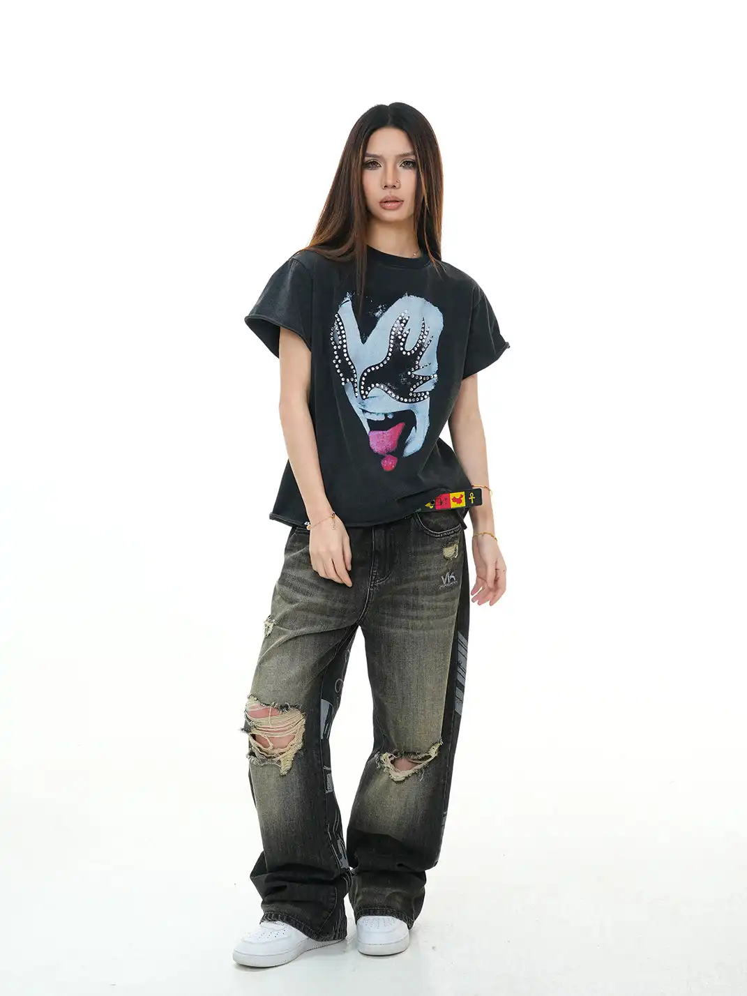 Vinkid | Studded Face Graphic T-Shirt
