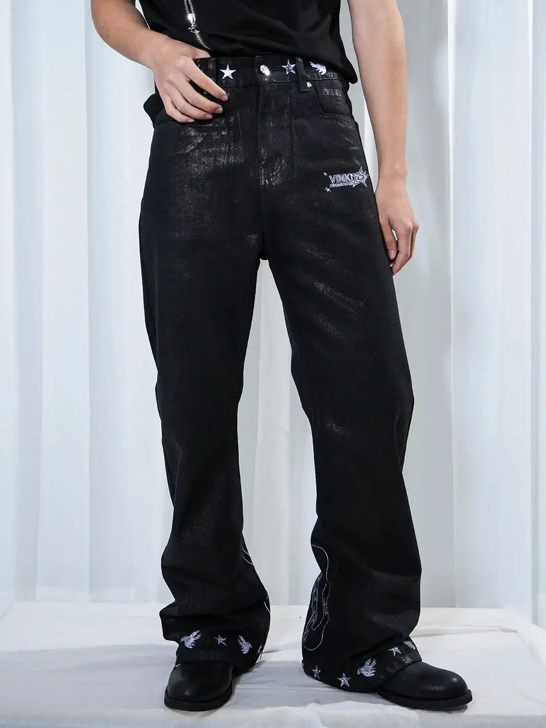 Vinkid | Cracked Black Wax-Coated Jeans