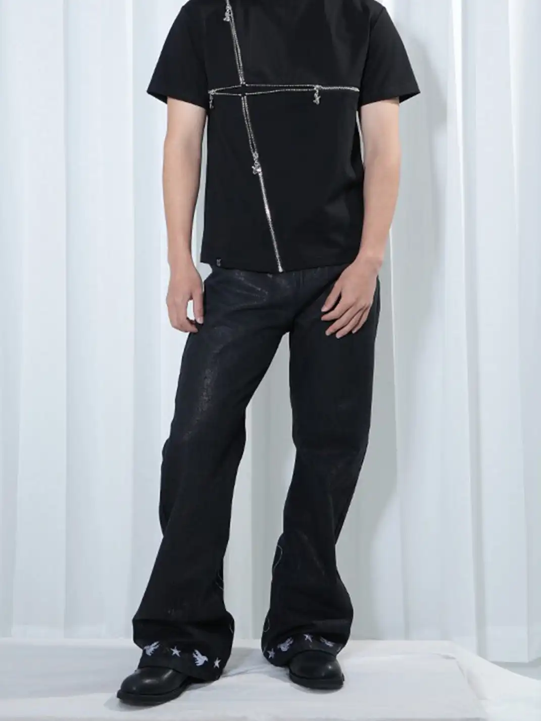 Vinkid | Cracked Black Wax-Coated Jeans