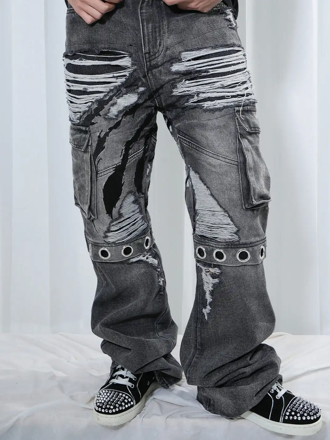 Vinkid | Heavy Distressed Ripped Jeans