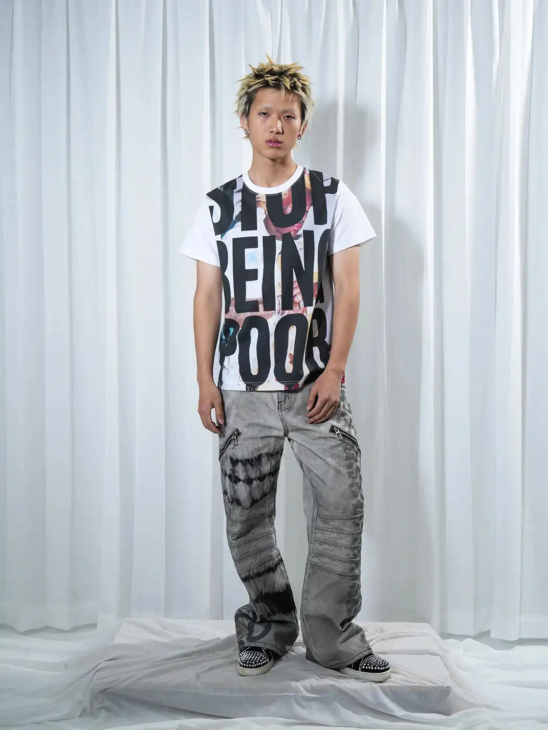 Vinkid | Slogan Portrait T-Shirt