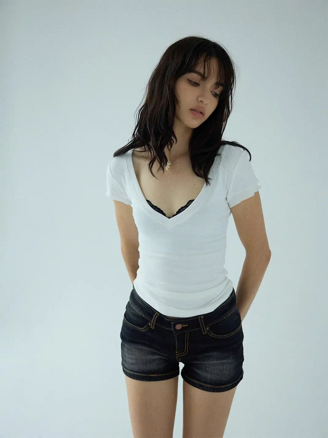 FOT | Cuffed Slim Deep V T-Shirt