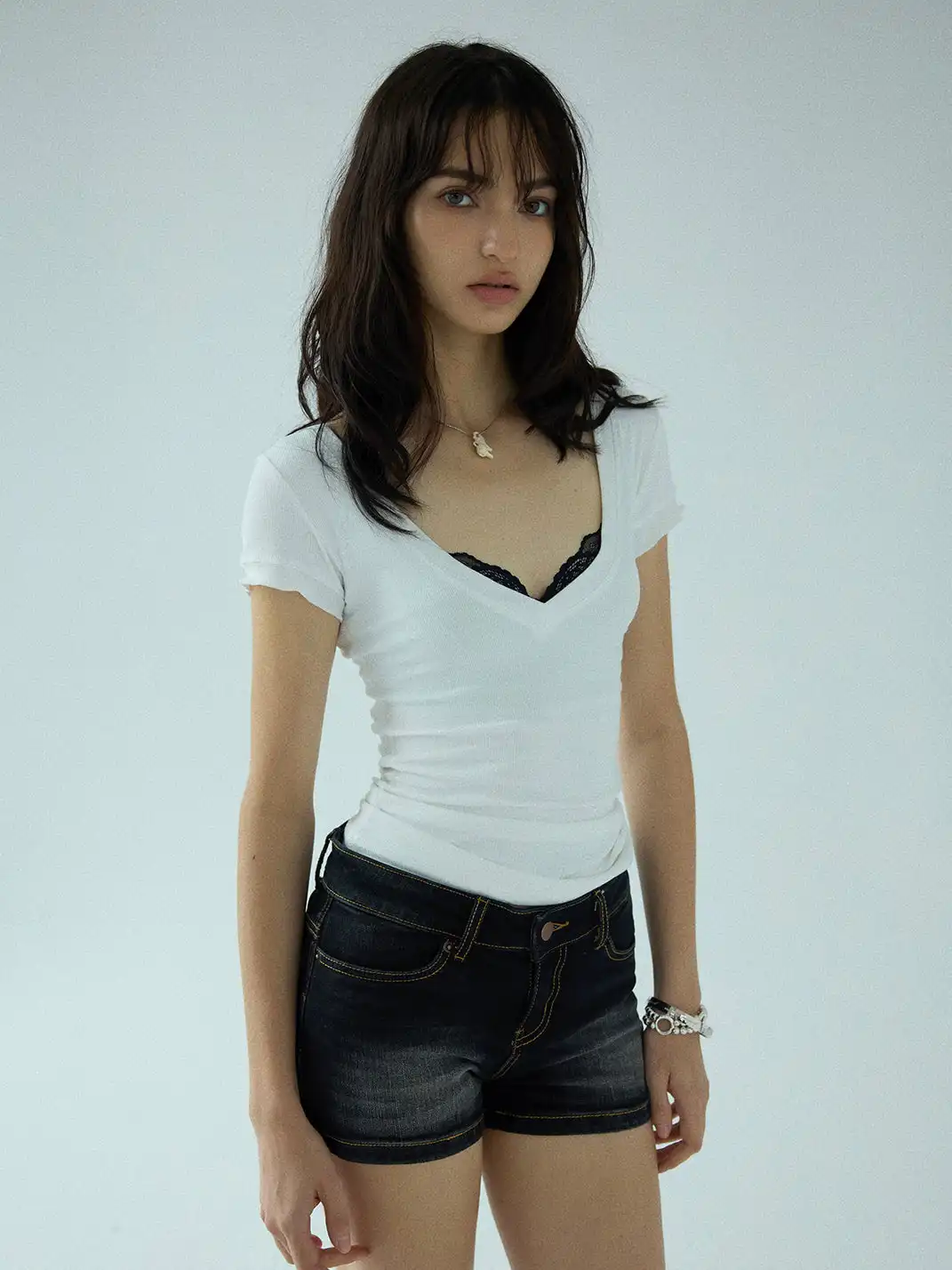 FOT | Cuffed Slim Deep V T-Shirt