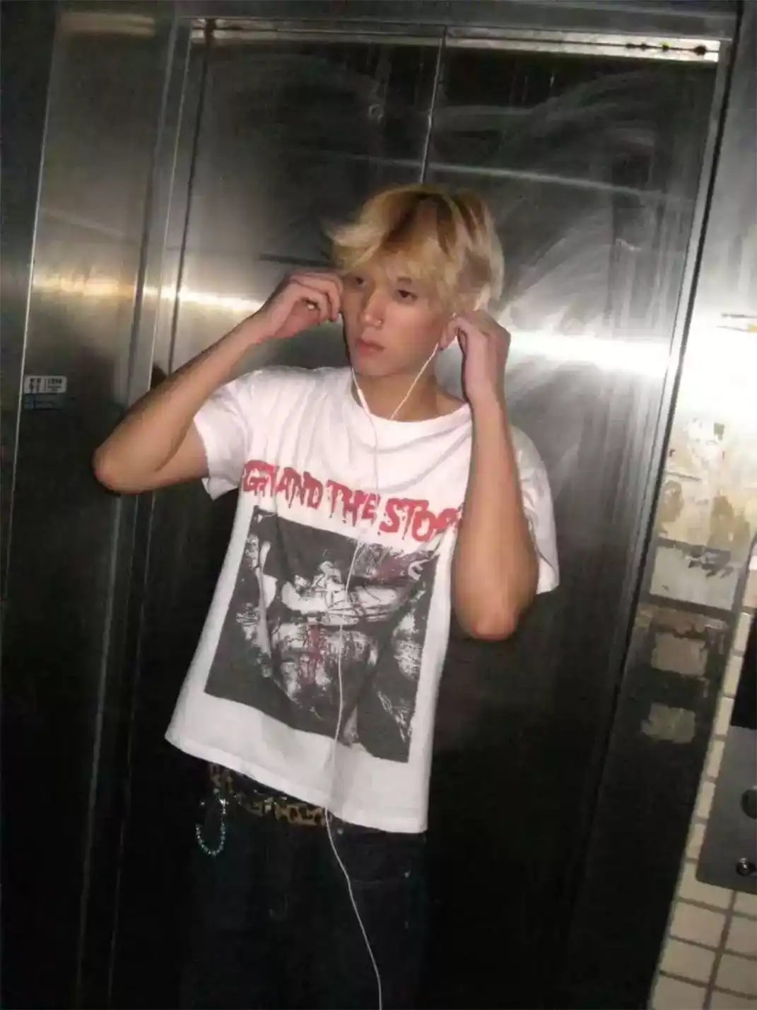 GOJOYJINNI | Blood Print Puppet T-Shirt