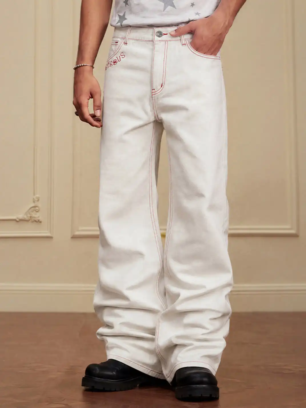 YADcrew | Embroidered Pocket Straight-Leg Jeans