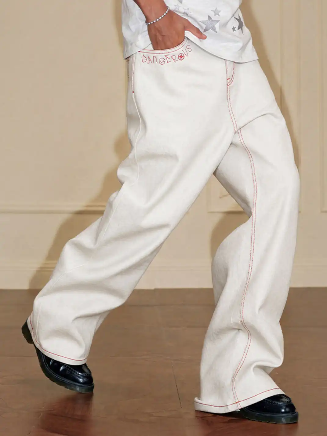 YADcrew | Embroidered Pocket Straight-Leg Jeans