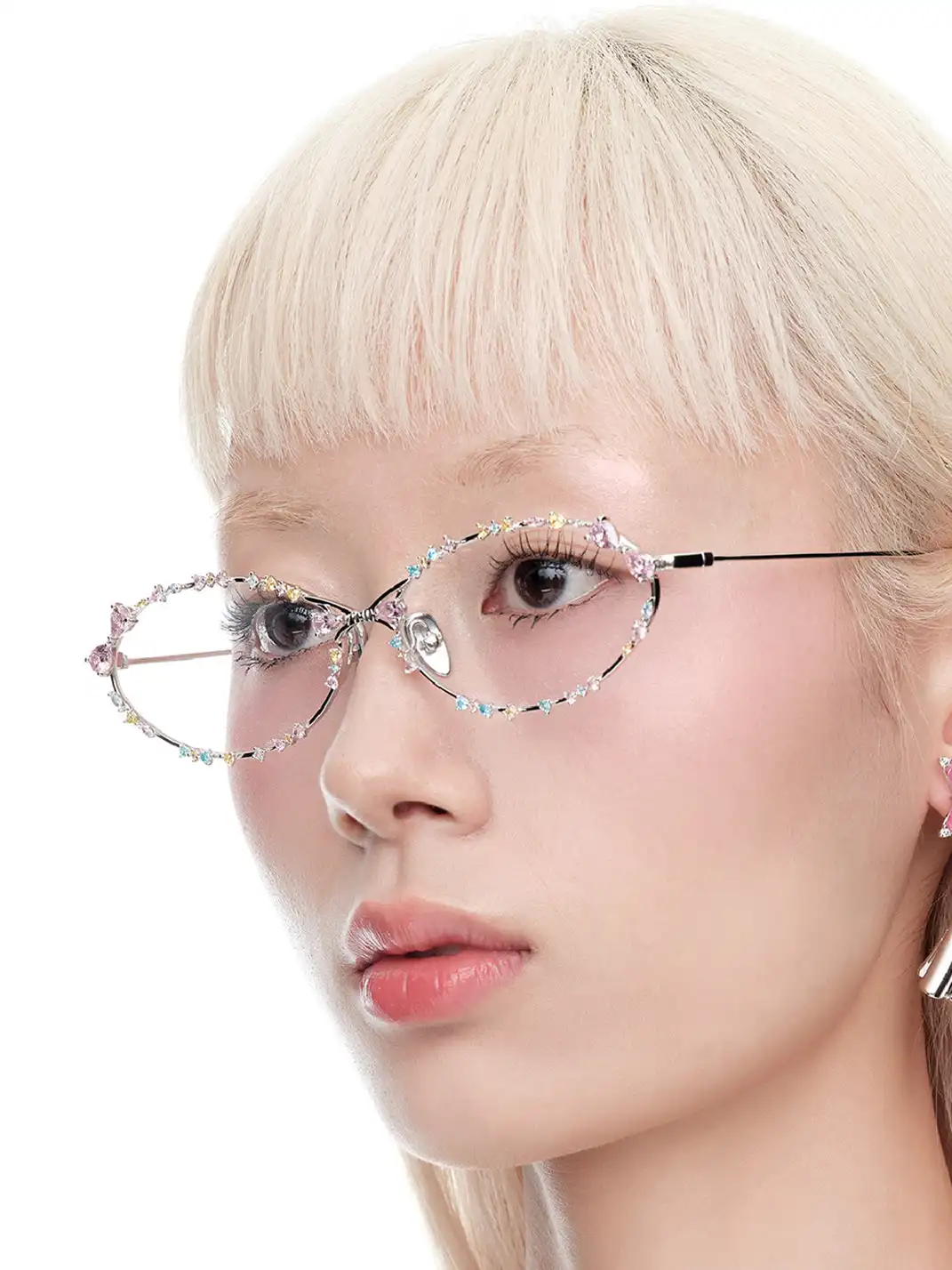 YVMIN | Rhinestone Encrusted Metal Frame Gemstone Sunglasses