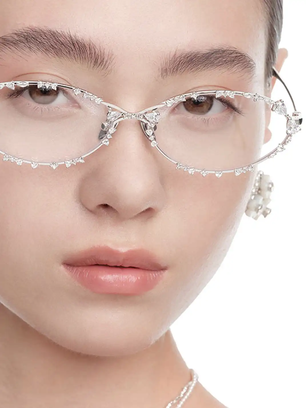 YVMIN | Rhinestone Encrusted Metal Frame Gemstone Sunglasses