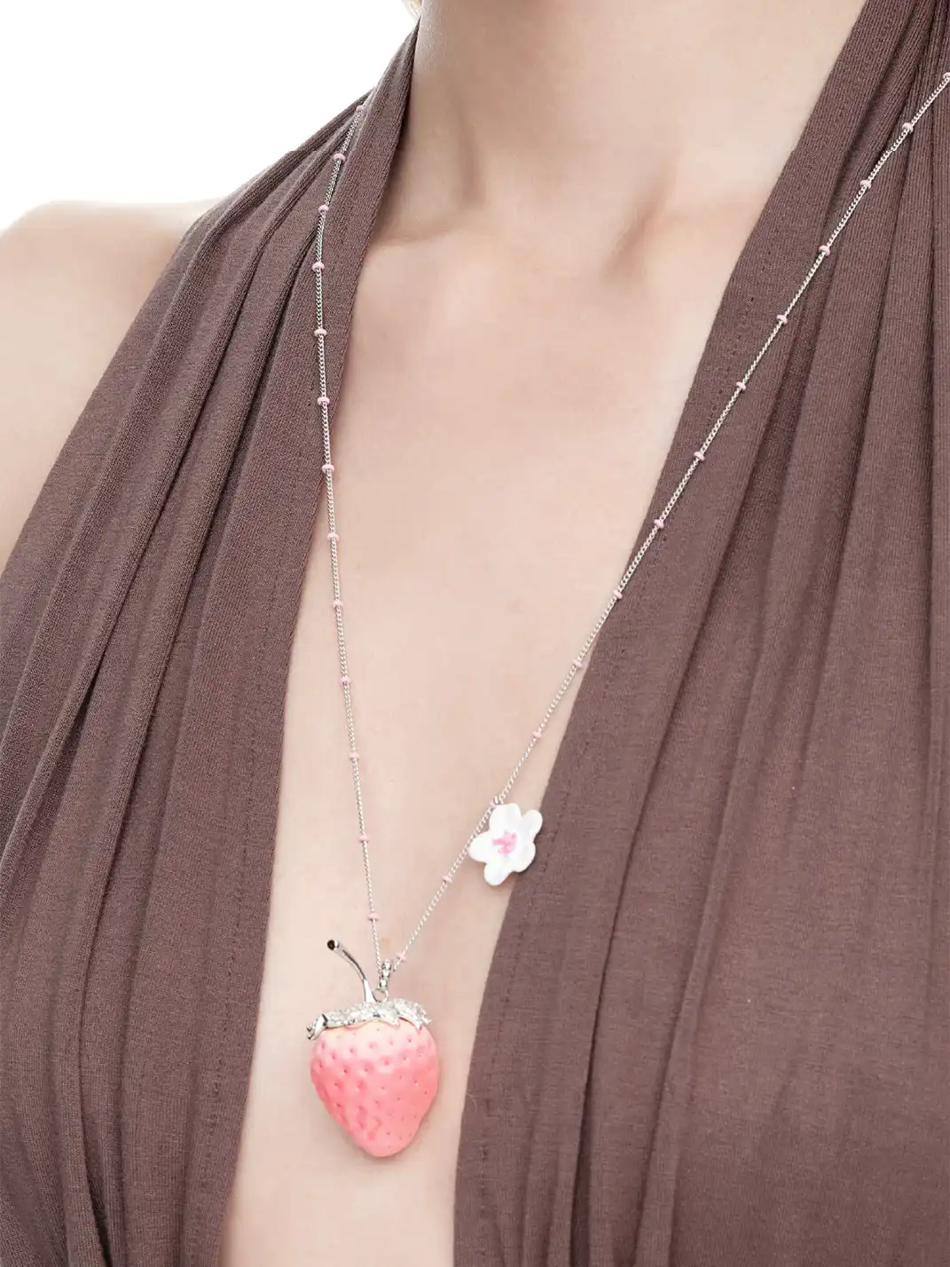 YVMIN | Alternating Bead Strawberry Flower Pendant Clavicle Necklace