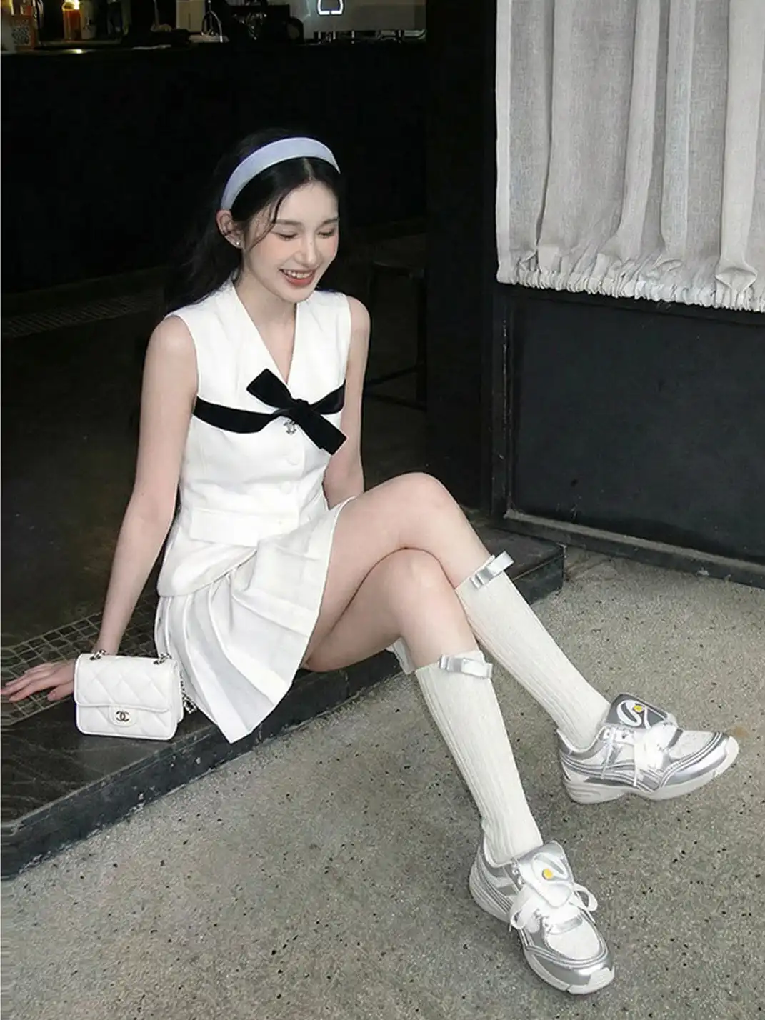 SMILEY | Metallic Lace Ribbon Lace-Up Retro Sneakers