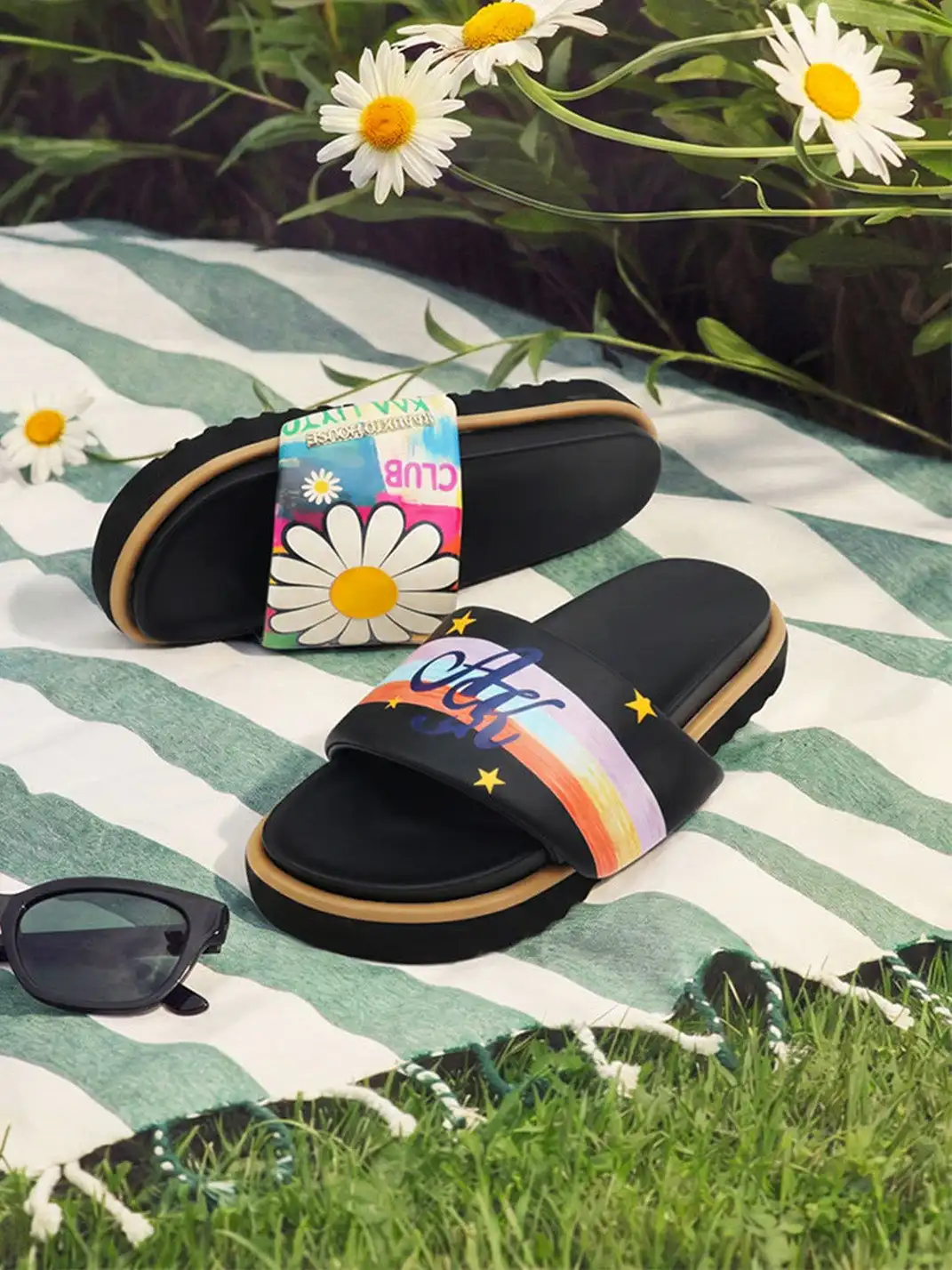 KAALIXTO | Daisy Rainbow Graffiti Printed Slide Slippers