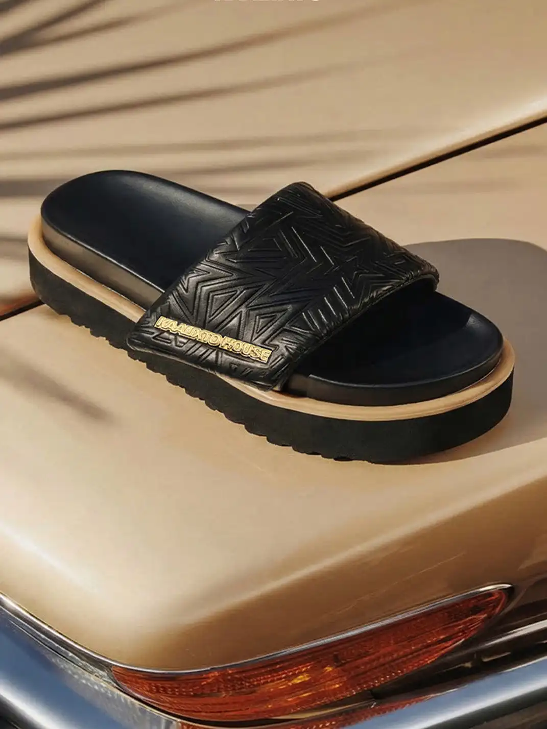 KAALIXTO | Embossed Logo Platform Slide Sandals