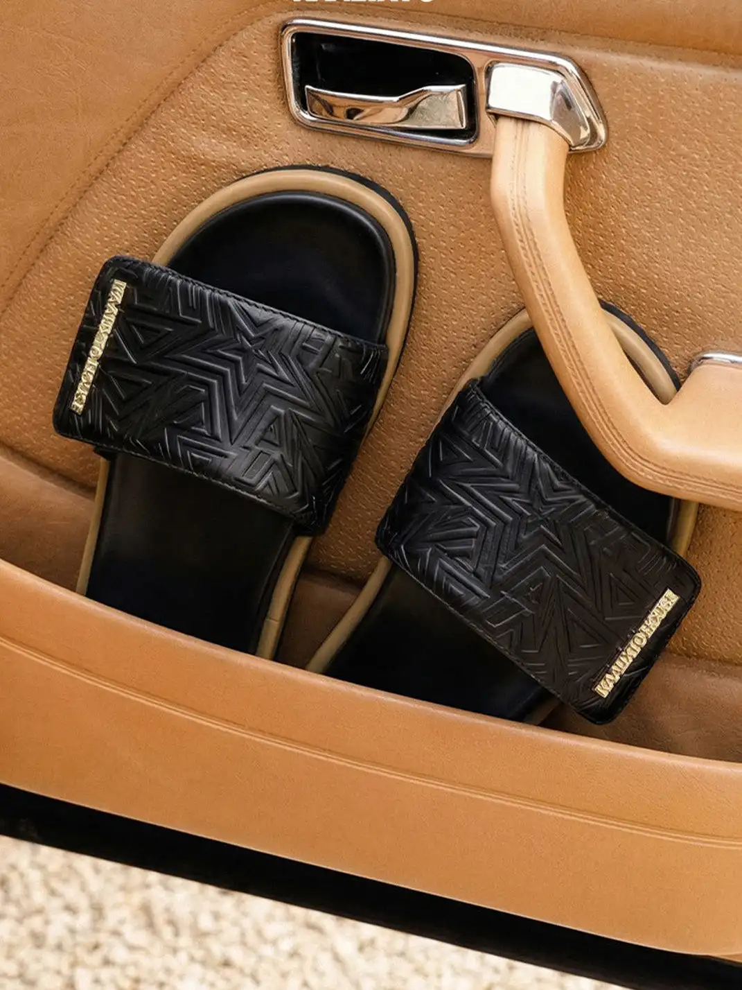KAALIXTO | Embossed Logo Platform Slide Sandals