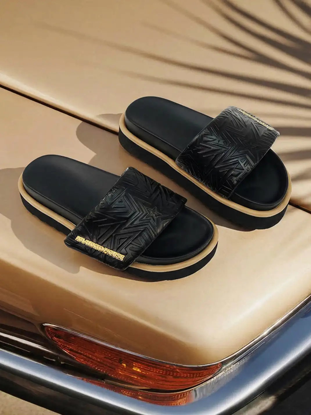 KAALIXTO | Embossed Logo Platform Slide Sandals